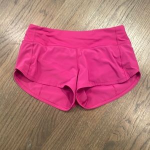 LULULEMON RIPENEND RASPBERRY SPEED UP SHORTS